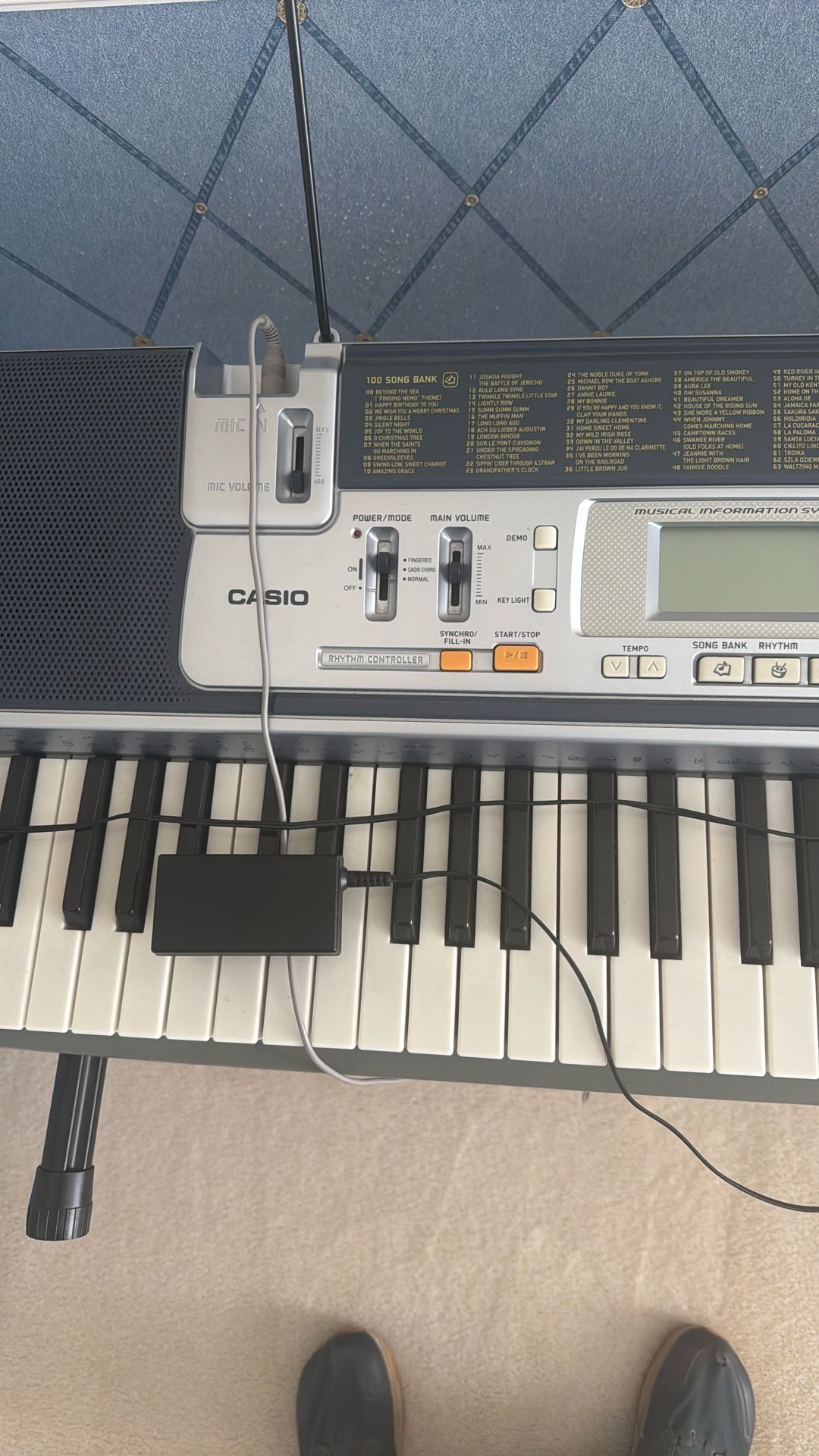 Electric Piano Keyboard