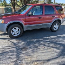 2001 Ford Escape Runs Perfect Clean Title In Hand Good Registration New Tires New Battery 