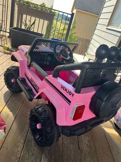12V Kids Electric Vehicle Toy Ride On Car with Parent Remote Control for Toddlers
