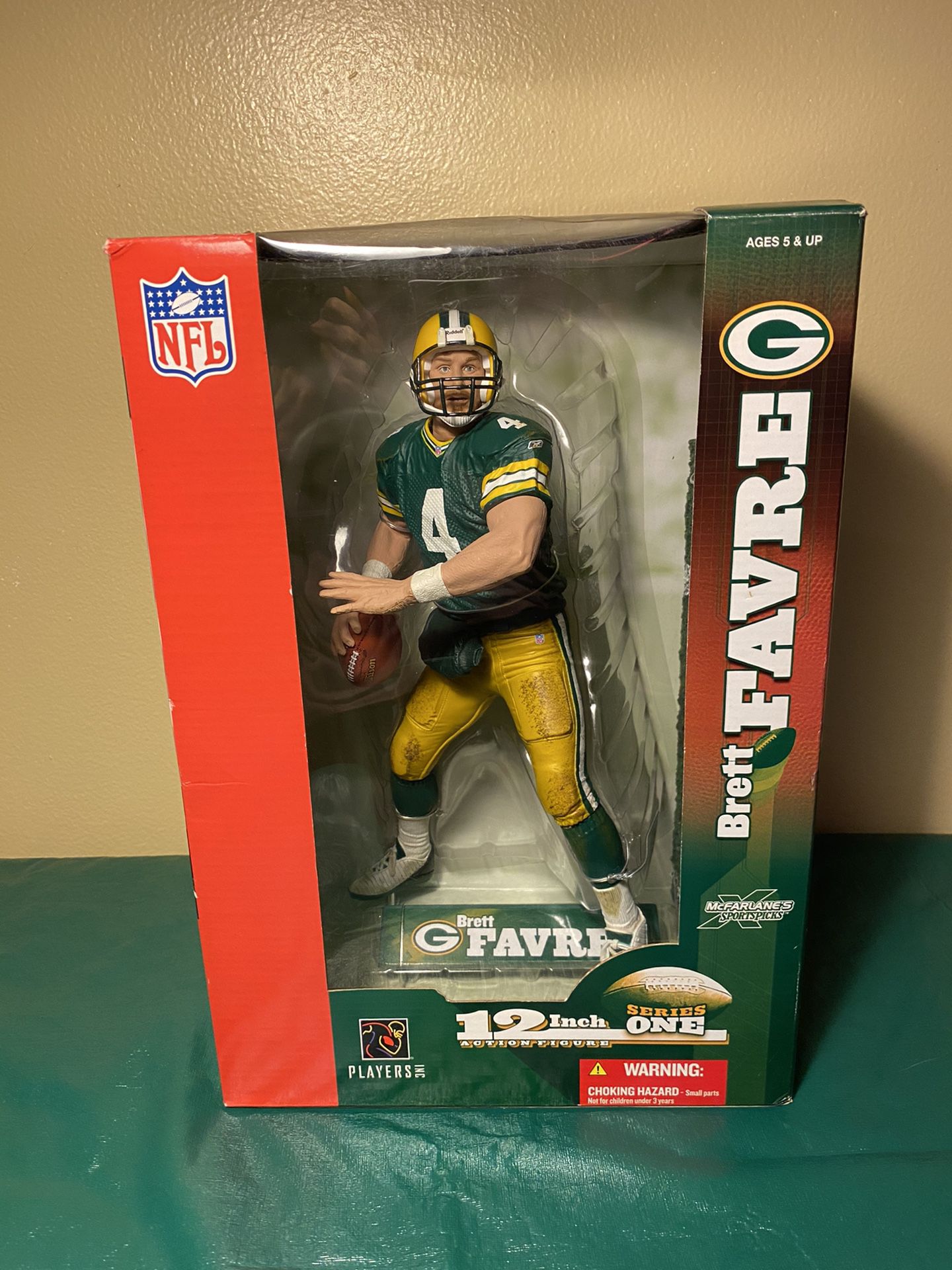 NIB Brett Favre #4 Green Bay Packers NFL 12 Inch Mcfarlane Toys Figure Figurine