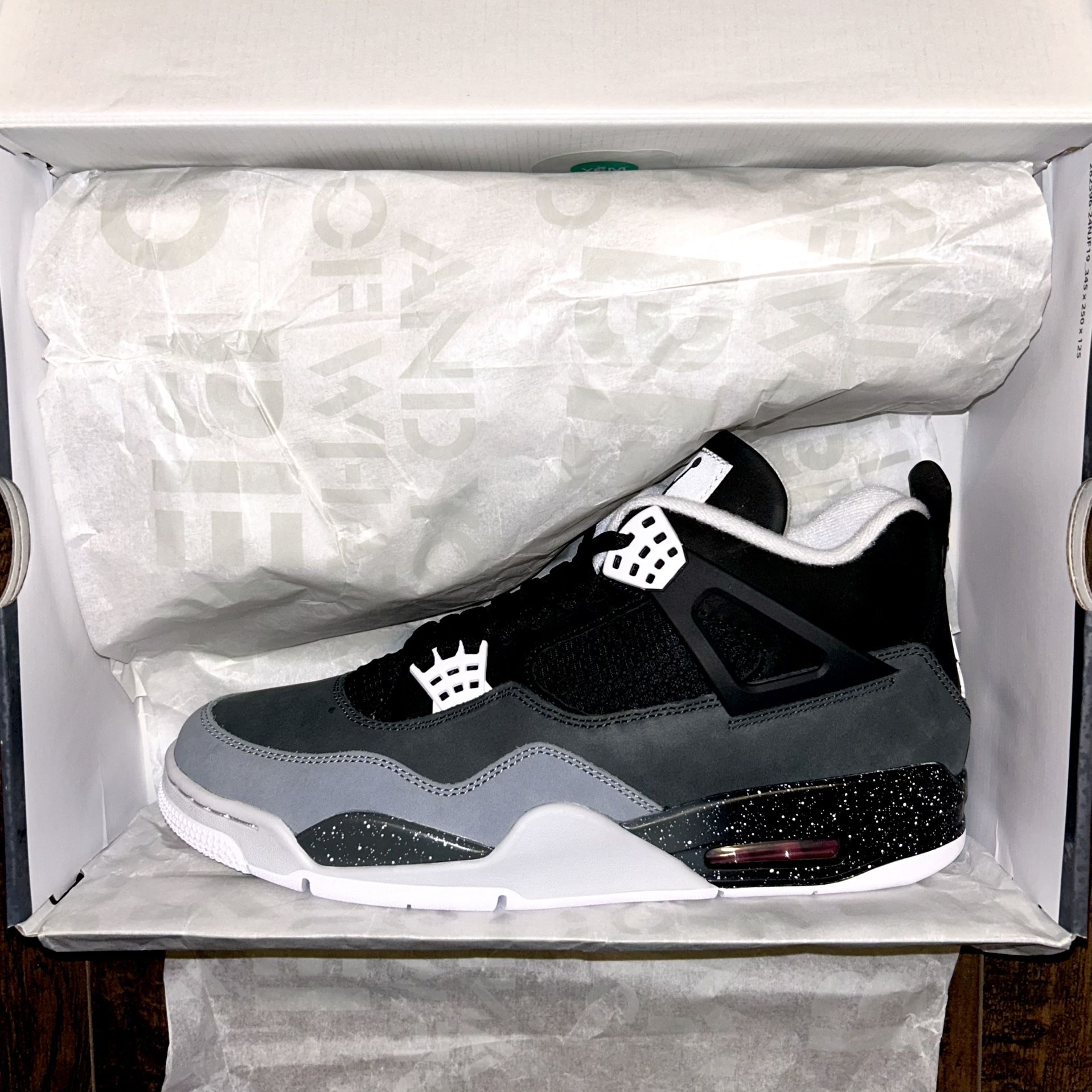 Brand New Jordan 4 Retro “Fear” (2024) Mens Size 11