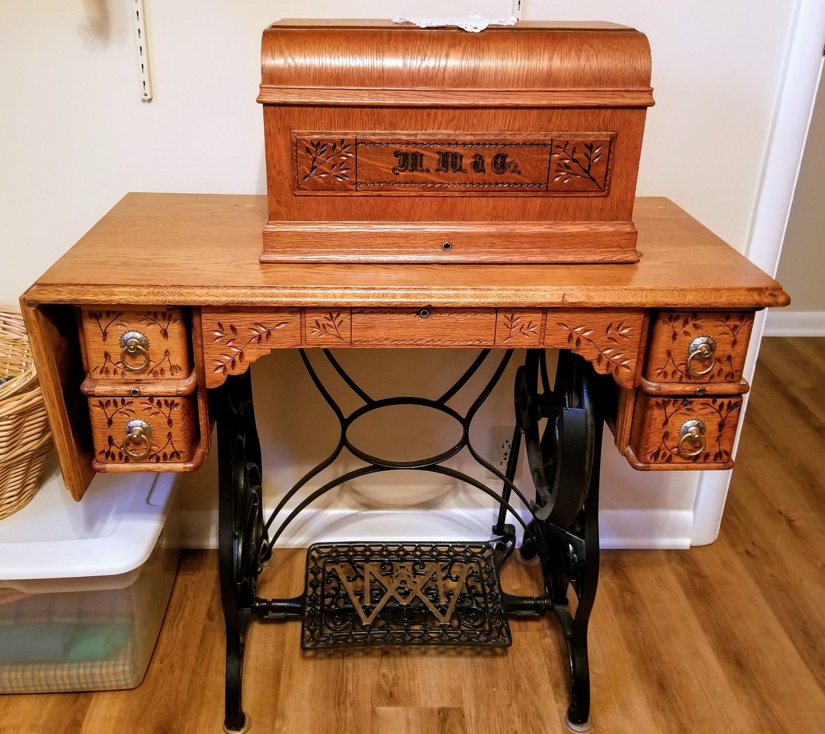 Treddal Sewing Machine