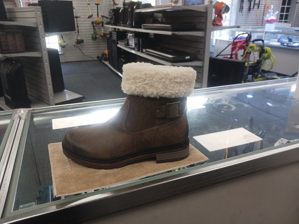 Women Brown Boots