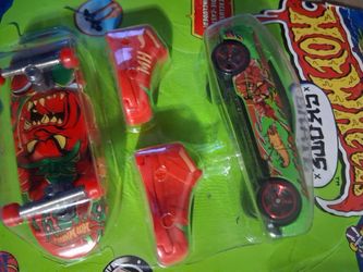 52 mint hot wheels cars