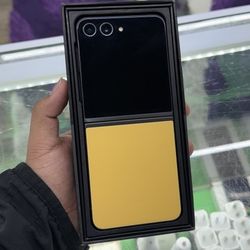 Samsung Galaxy Z Flip 5 Unlocked 🤯