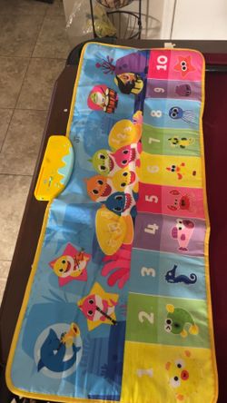 Baby Shark Step Piano