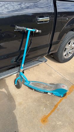 Razor E200 Electric Scooter Blue