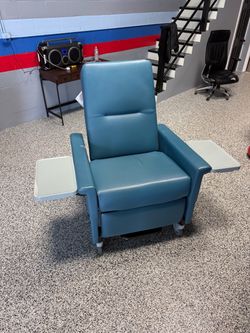 Diaylsis Chair