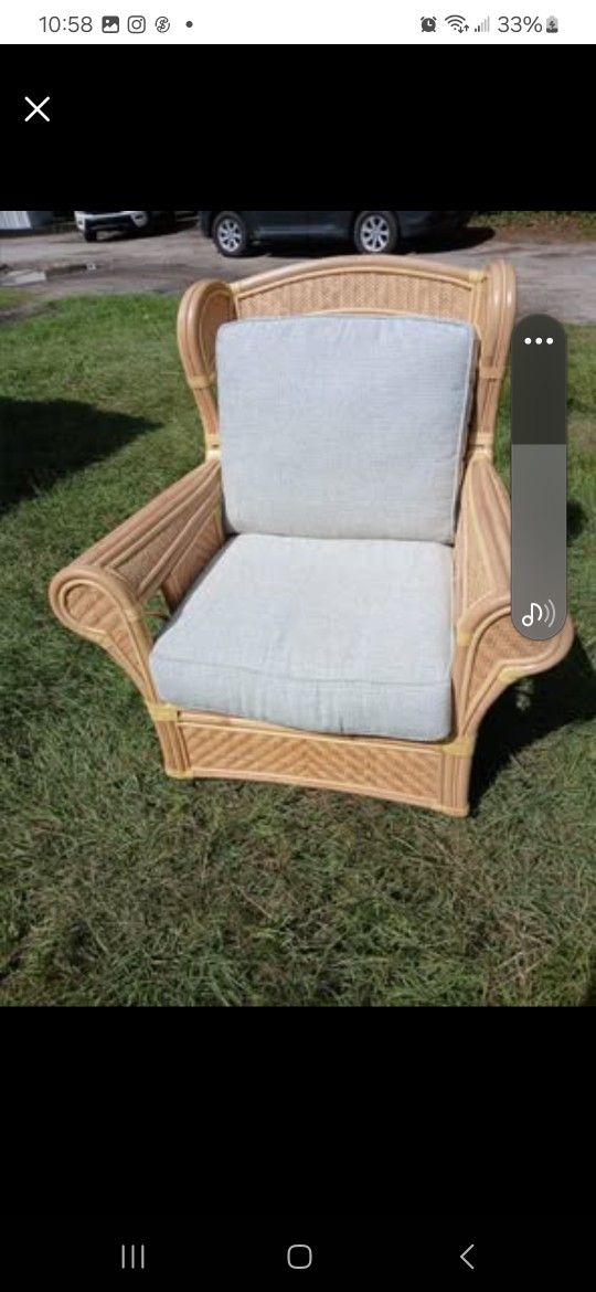 Beautiful Rocking Chair 99$ .only Cash Payment