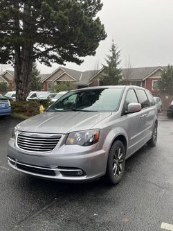 2015 Chrysler Town & Country