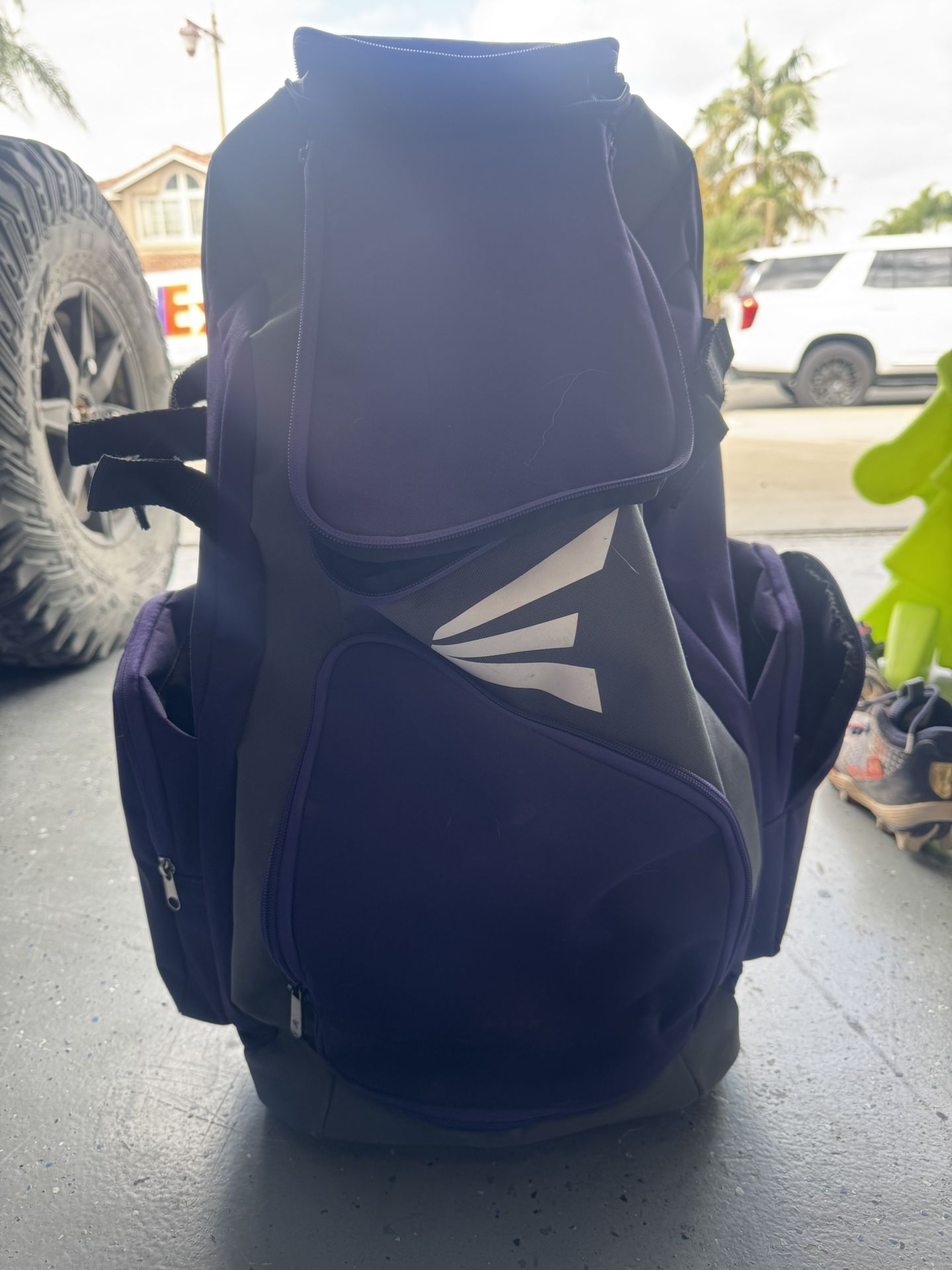 Easton Rolling Softball Bag