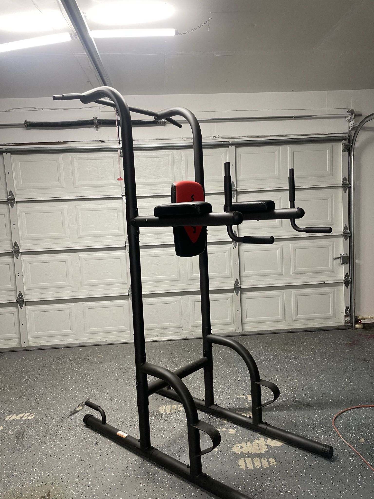 Pull Up Tower Bar Dip Station