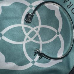 Kendra Scott  Pls Read Details 