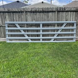 Gate Farm / Panel