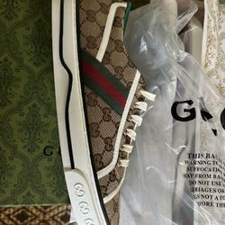 Gucci Sneakers 