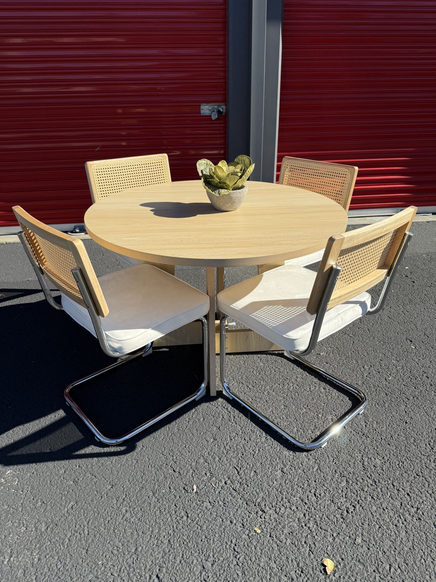 5 Piece Dining Set Brand New