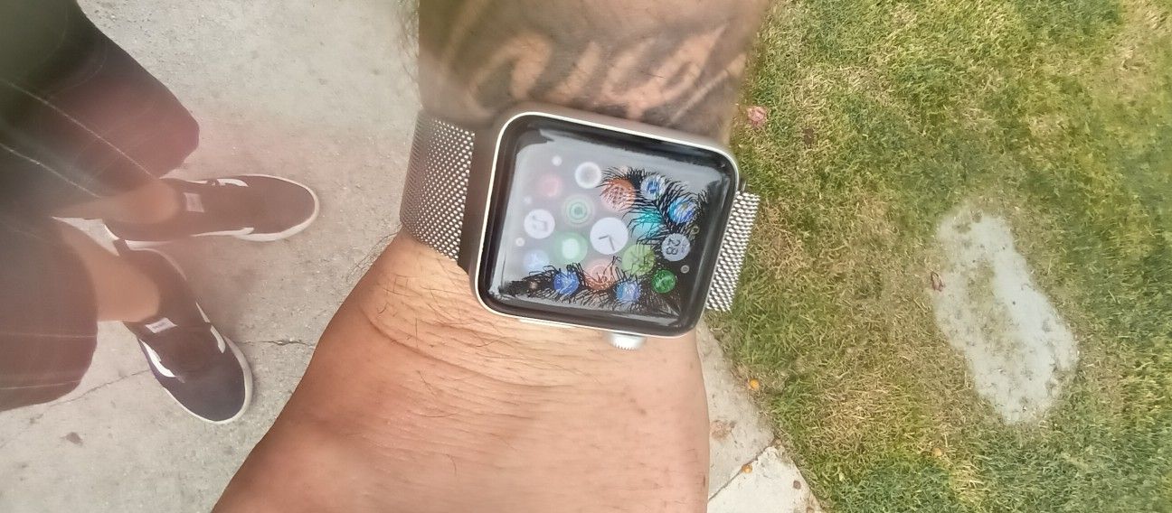 iWatch Series 3