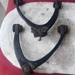 07-13 Silverado upper Control Arm And Strut