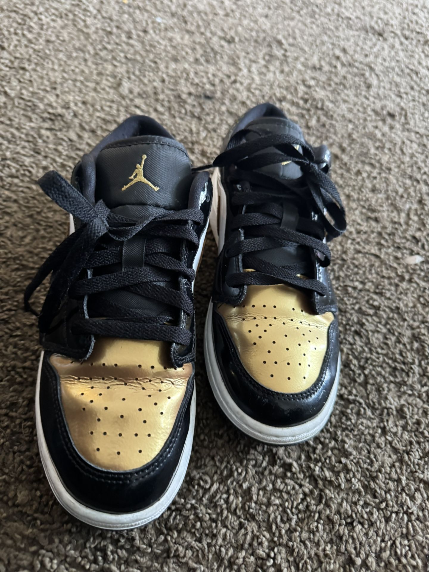 Jordan 1 Low Kid Size 5.5