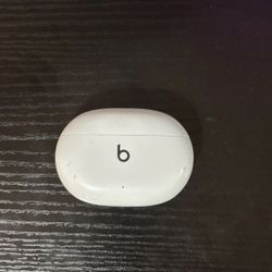 Beats Studio Earbuds 