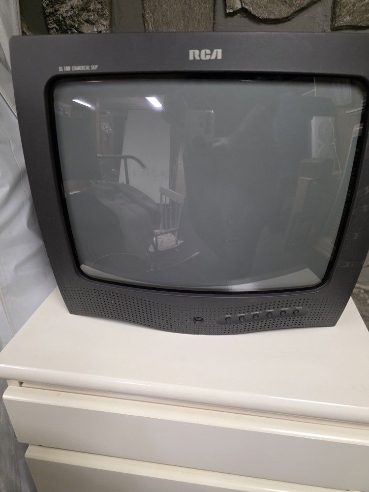 Color Television 13 Inch RCA