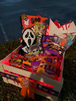 Halloween Gift Basket with ghost face spooky basket
