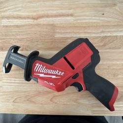 Milwaukee Fuel Hackzall M12 