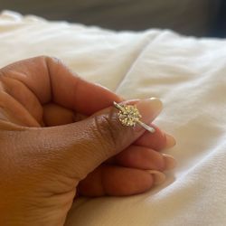 Cubic zirconia ring