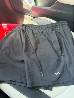 Alo men’s black 5inch shorts