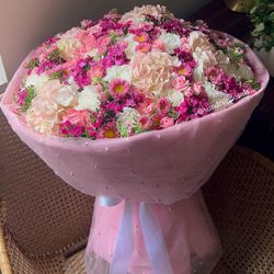 Valentines flower bouquet 