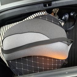 Car driver vacation rest cusion