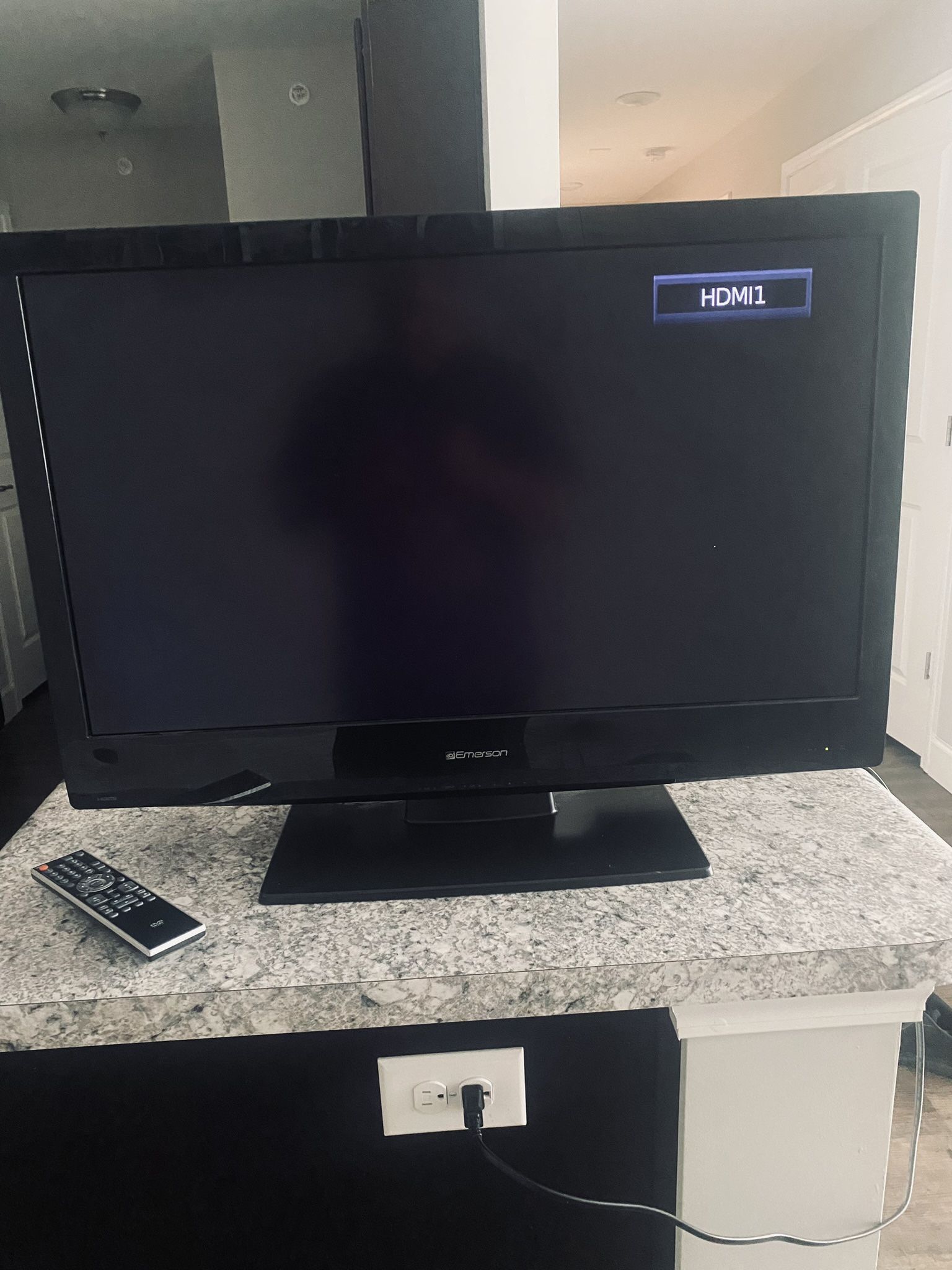 32 Inch Emerson TV