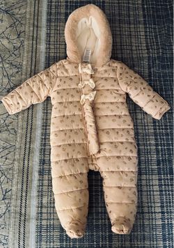 Baby girls 3-6 mo snowsuit bunting