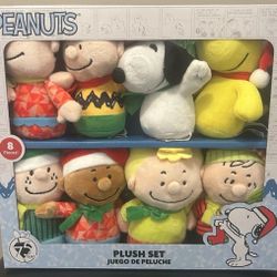 Peanuts 75th Anniversary Plush Set (8 Pieces) Brand New 