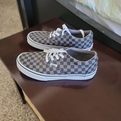 Kids Van's Size 5