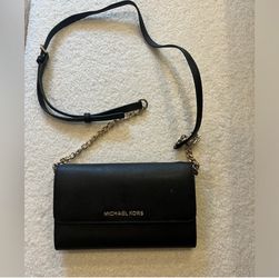 Micheal Kors Cross Body