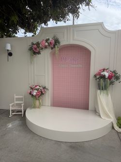 Arched backdrop
