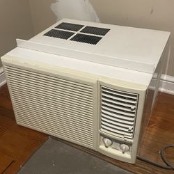 Daewoo 12,000 BTU  AC Unit