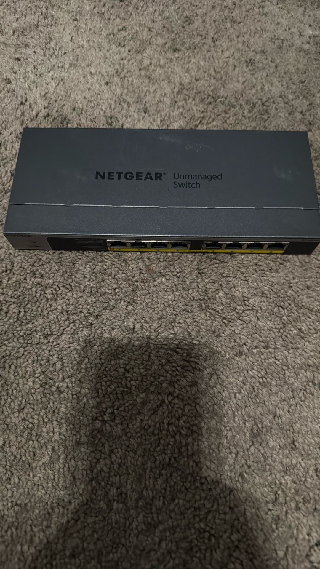 8 Port PoE Netgear Router