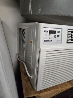 GE 220v AC WINDOW UNIT