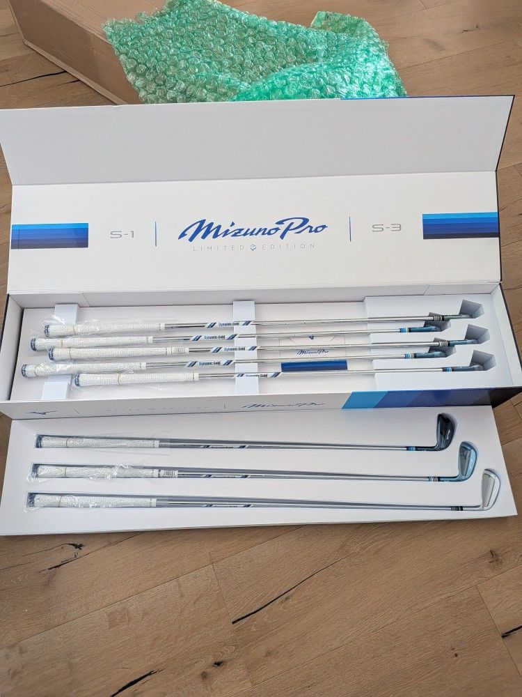 Mizuno Pro Iceberg Limited Edition Iron Set