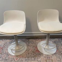 YOUTASTE White Bar Stools Set of 2 Adjustable Counter Height Bar Stools