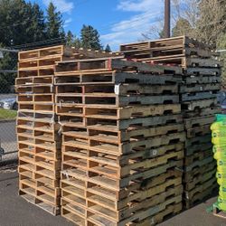 FREE Wood Pallets 