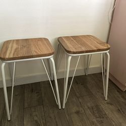 Set Of 2 Stools 