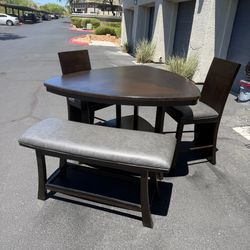 Dining Table Set