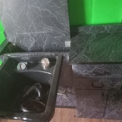 Salon Equipment 