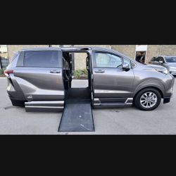 2022 Toyota Sienna