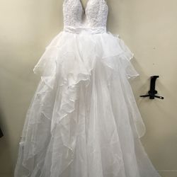Wedding dress medium