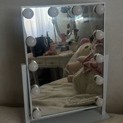 Small Vanity Makeup Mirror 