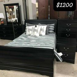 Huey Black Bedroom Sets Queen or King Beds Dressers Nightstands Mirrors and Chests With İnterest Free Payment Options 